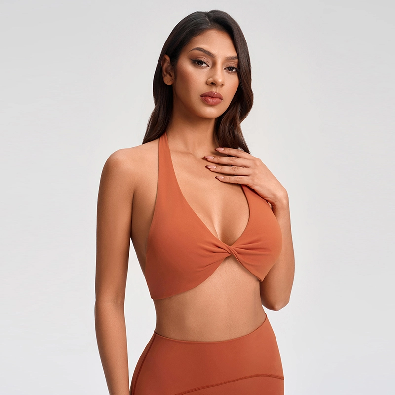 Custom Halter Deep V-Neck Sports Bra – Twist Front | MZ-1005 3 Side view of muzyoga halter deep V-neck sports bra showing side bust coverage and supportive band.