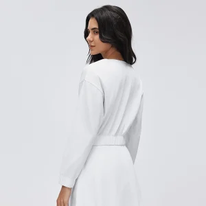 Rear view of MZ-022 highlighting the clean silhouette and elastic waist.