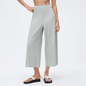 Front view of MZ-021 Steam Grey high-waist wide-leg 7-point pants.