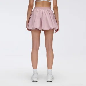Rear view of MZ-049 highlighting the supportive fit and airy bubble hem.