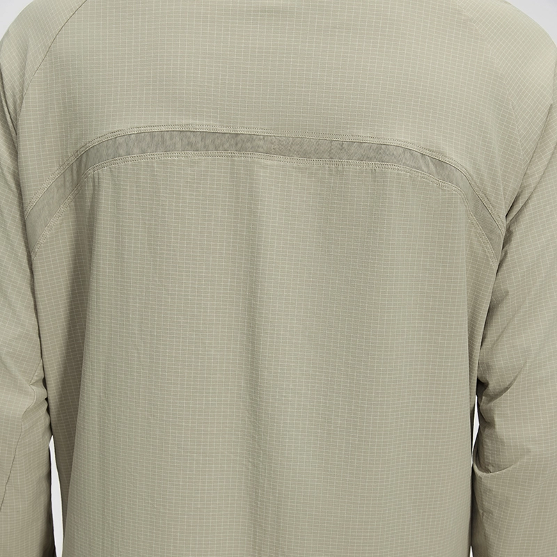 MZ-MJ006 | Wholesale Men's Hooded Training Jacket: 90G Nylon-Polyester Grid Fabric & Mesh Ventilation - Oak Brown - muzyoga 5 Close-up of the mesh ventilation stitching on the back.